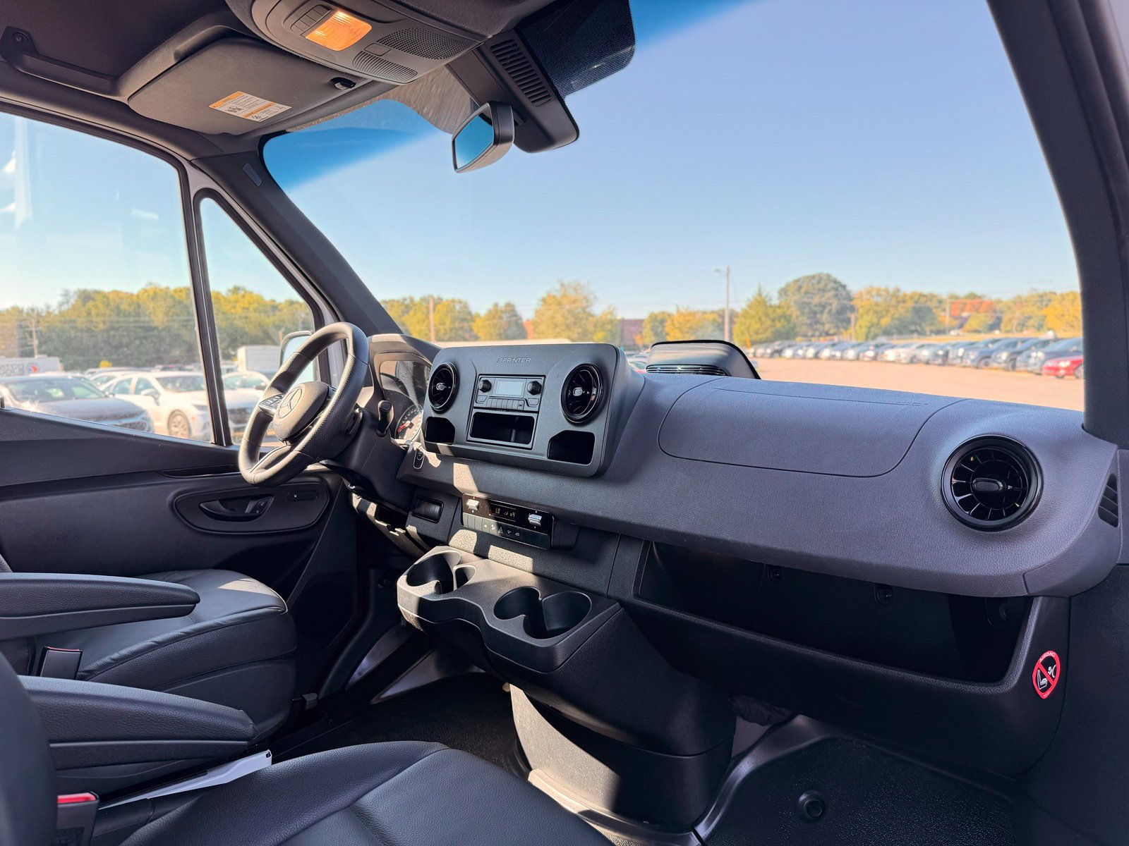 Used 2025 Mercedes-Benz Sprinter 2500 image 21