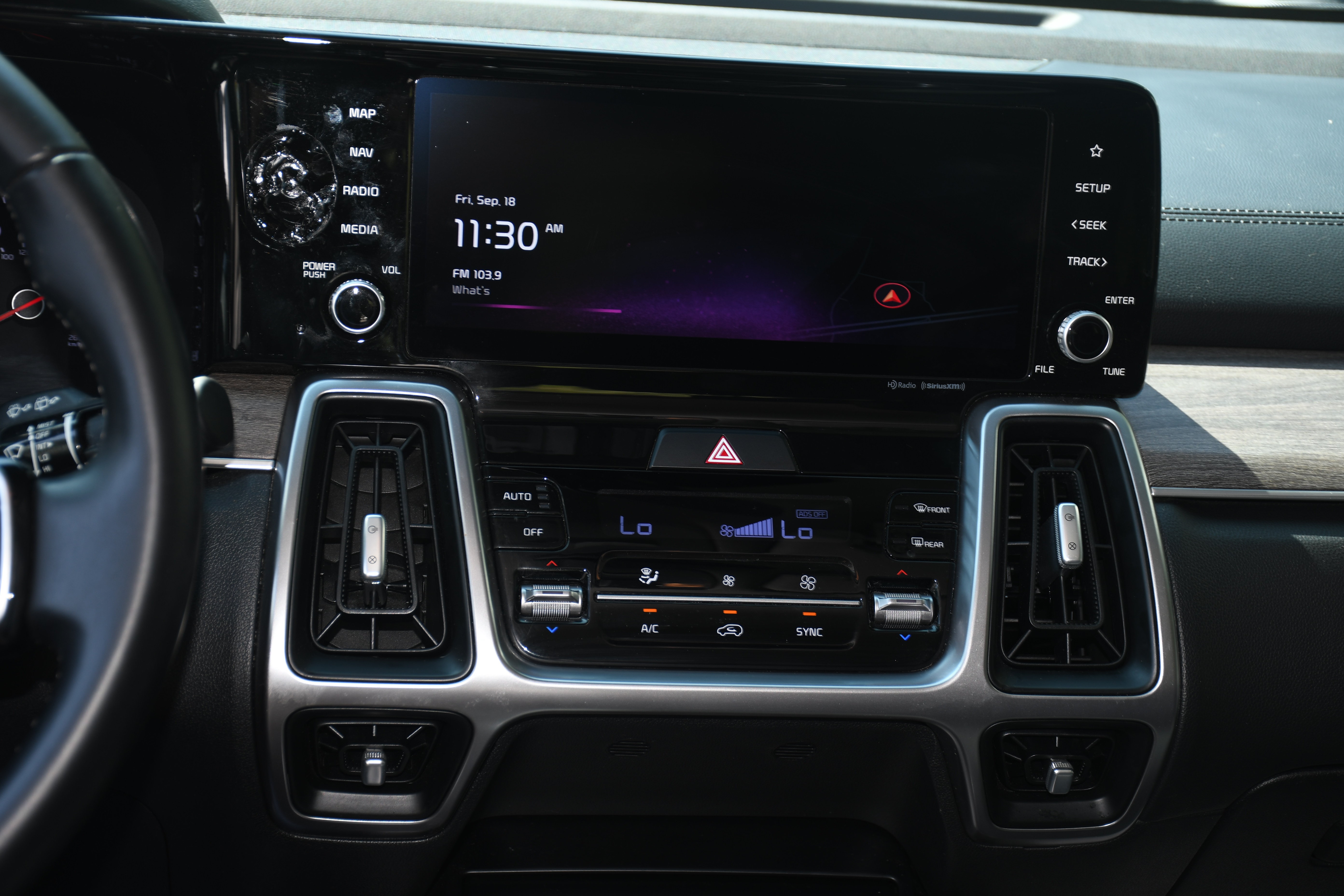 Used 2022 Kia Sorento EX FWD image 16