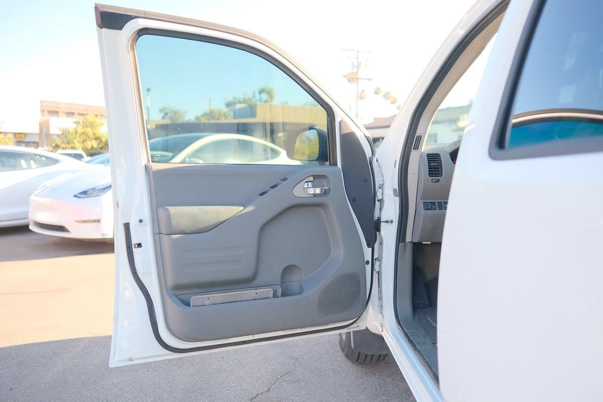 Used 2017 Nissan Frontier SV RWD image 10