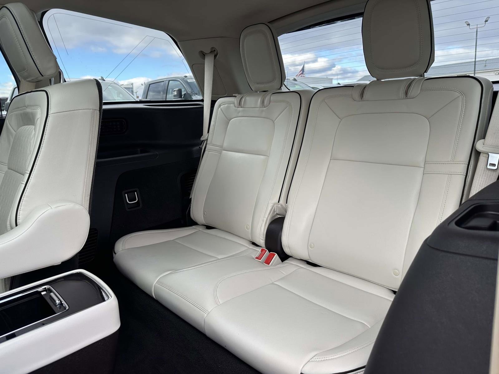 Used 2020 Lincoln Aviator Black Label w/ Dynamic Handling Package image 24