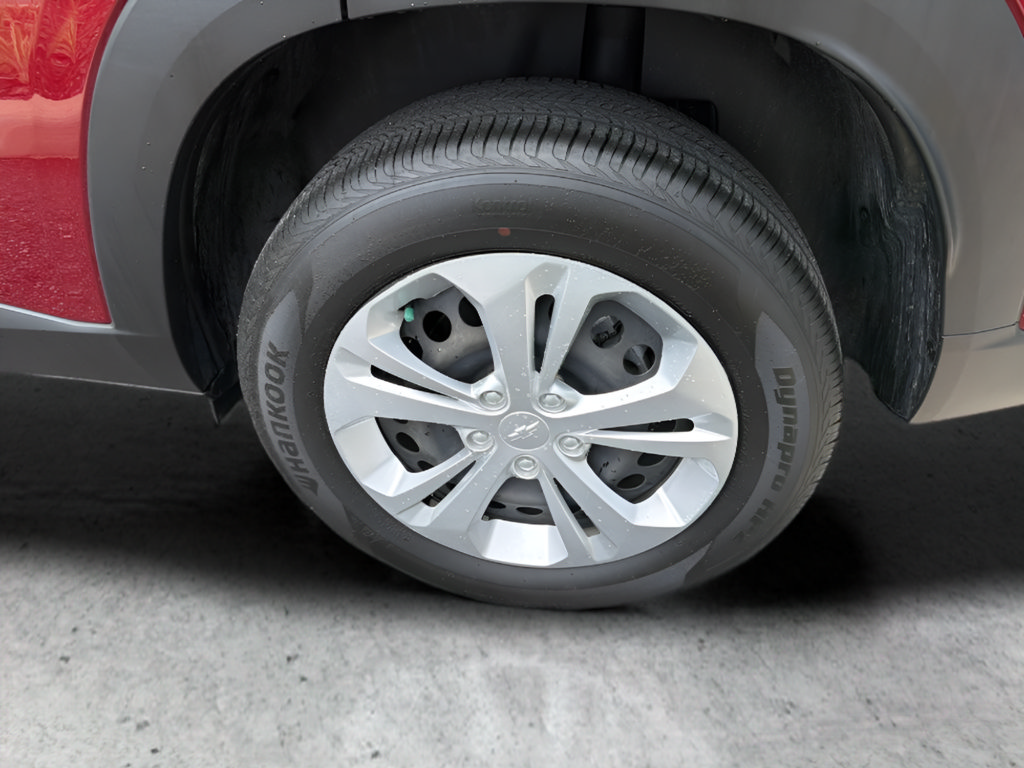 Used 2025 Chevrolet Trax LS FWD image 45