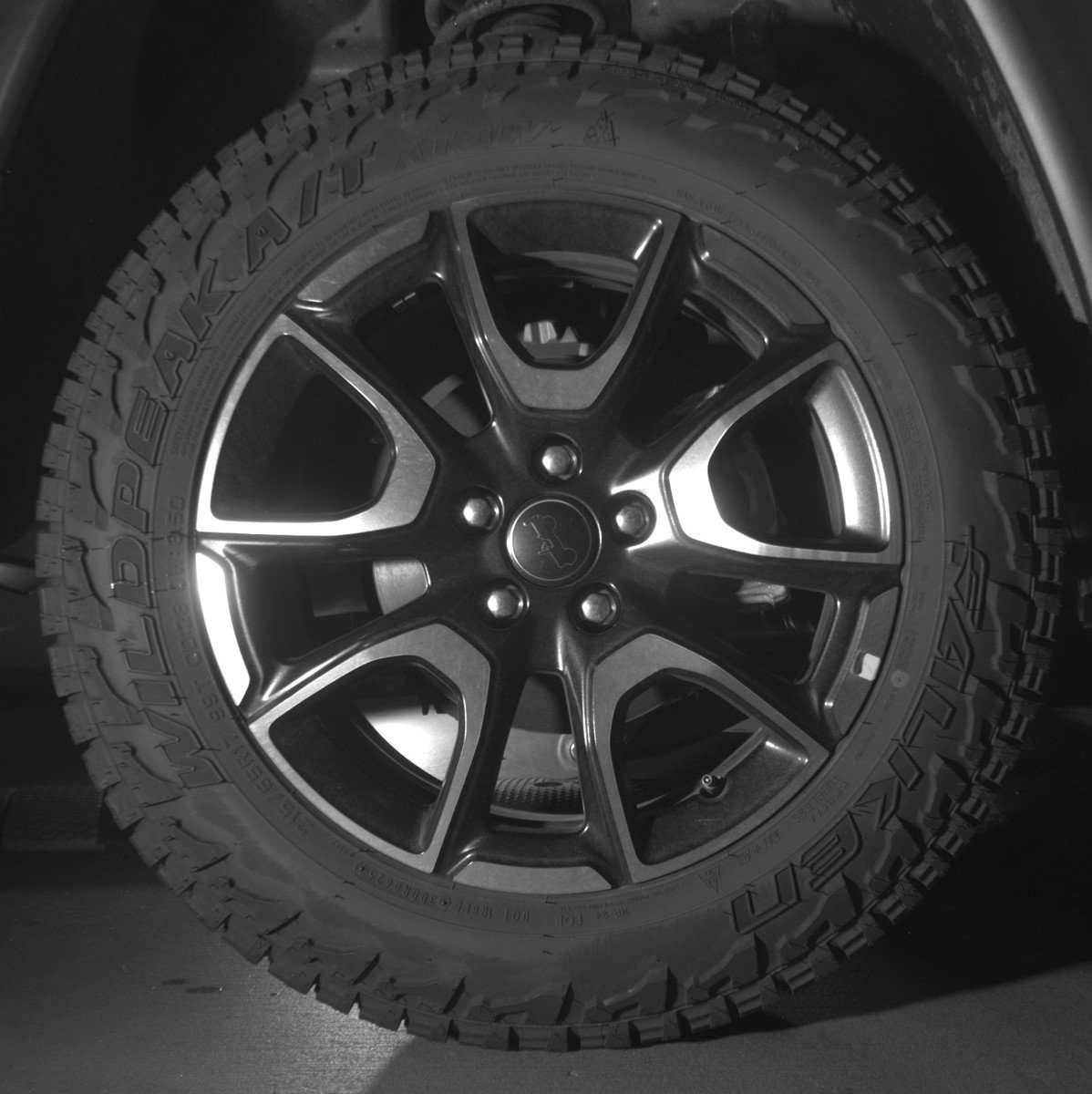 Used 2025 Jeep Compass Trailhawk image 14