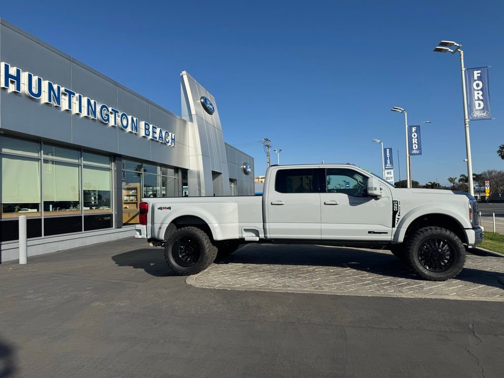 Used 2026 Ford F450 Lariat image 3