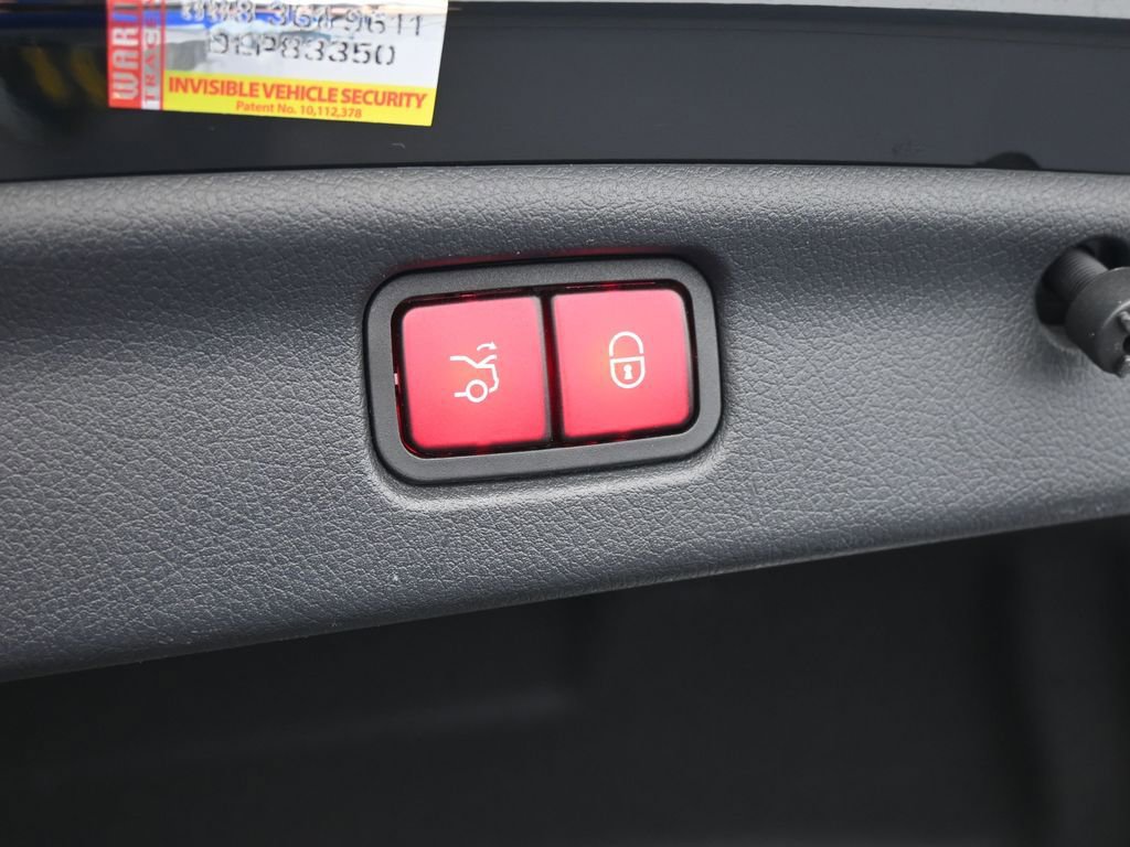 Used 2022 Mercedes-Benz C 300 Sedan w/ Exclusive Trim Package image 40