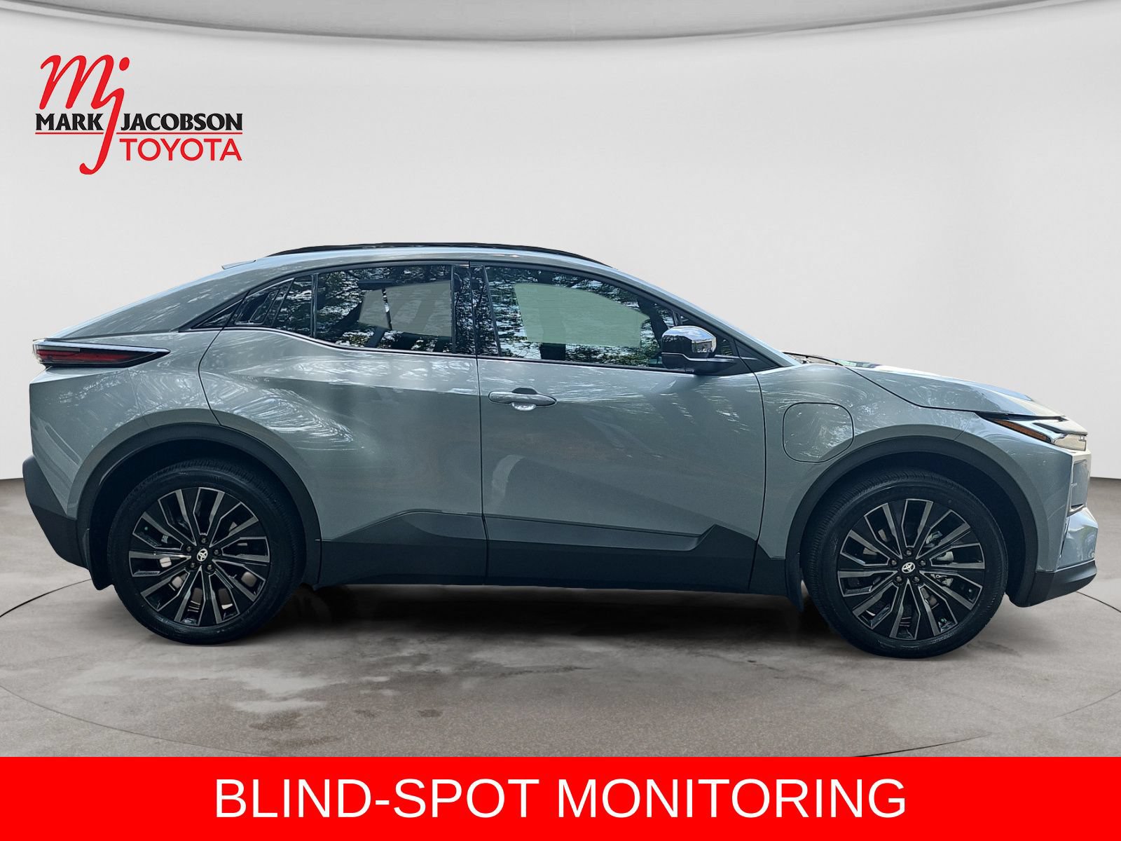 Used 2026 Toyota C-HR w/ Cold Weather Package AWD/4WD image 6