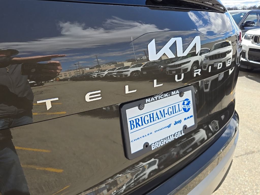 Used 2023 Kia Telluride S w/ S Sunroof Package image 10