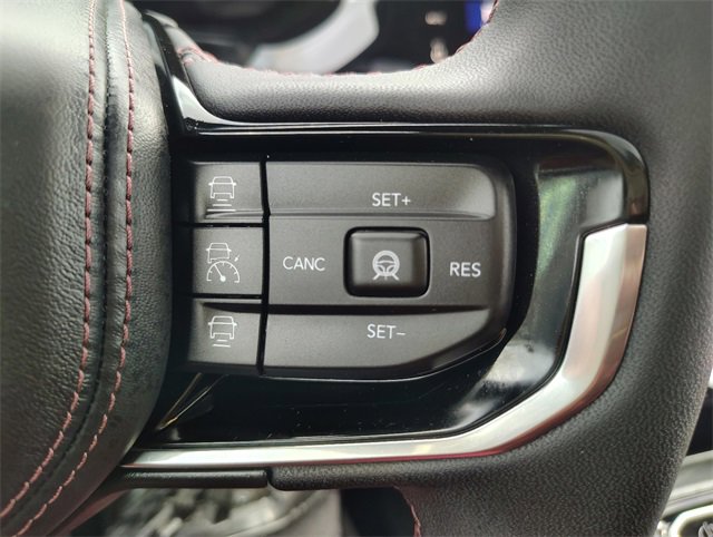 Used 2024 Jeep Wagoneer Launch Edition image 16