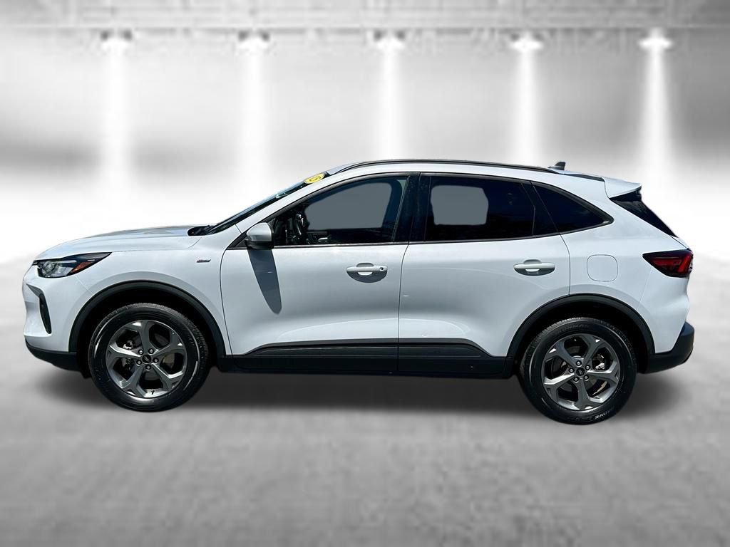 Used 2025 Ford Escape ST-Line Select AWD/4WD image 8
