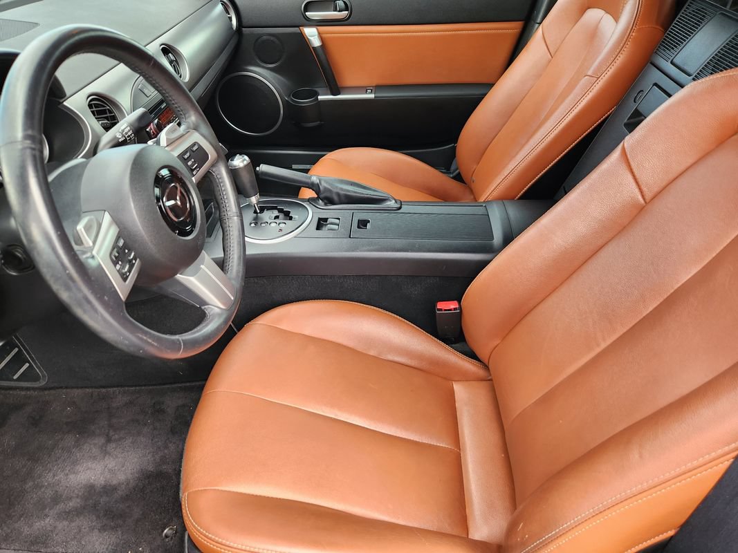 Used 2008 MAZDA MX-5 Miata Grand Touring w/ Premium Pkg RWD image 16