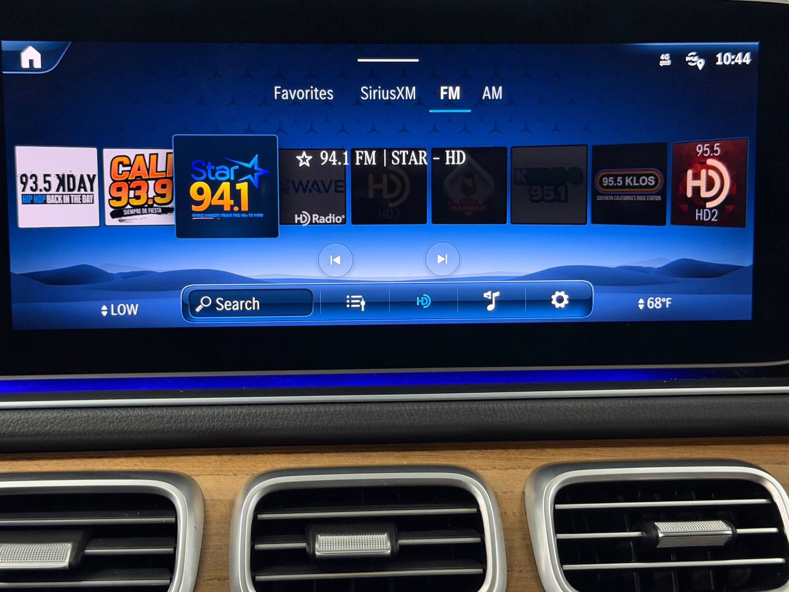 Used 2024 Mercedes-Benz GLS 450 4MATIC image 35