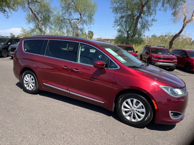 Used 2019 Chrysler Pacifica Touring-L FWD image 15