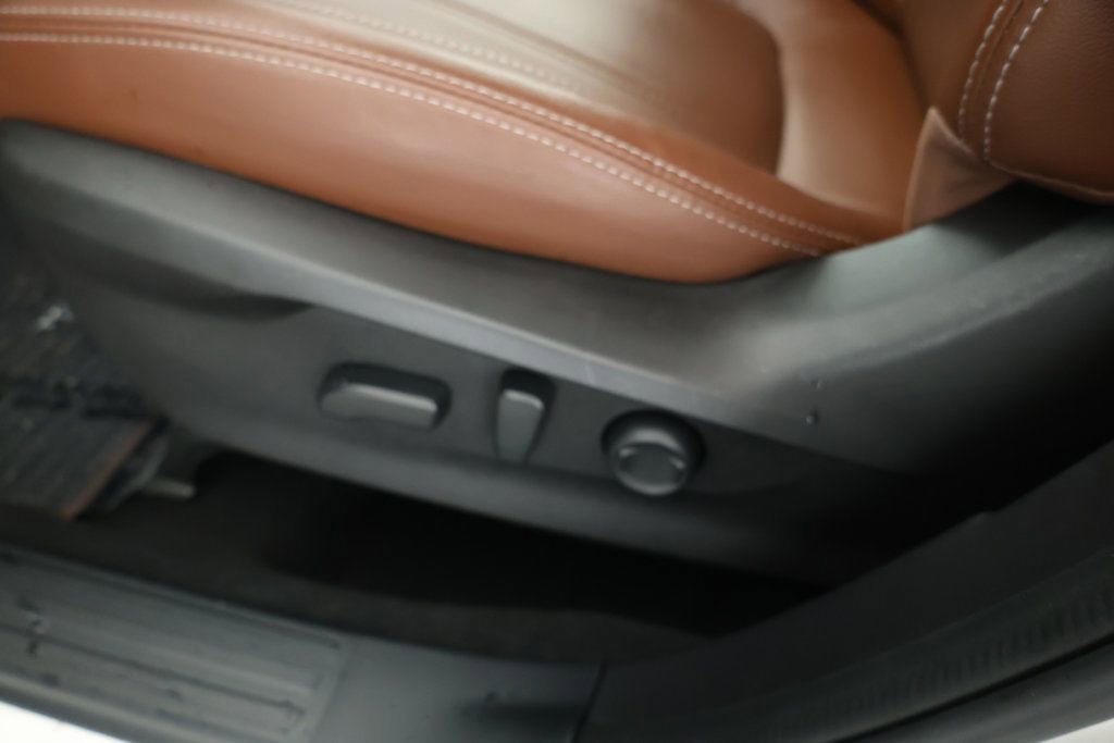 Used 2020 Subaru Forester Touring image 10