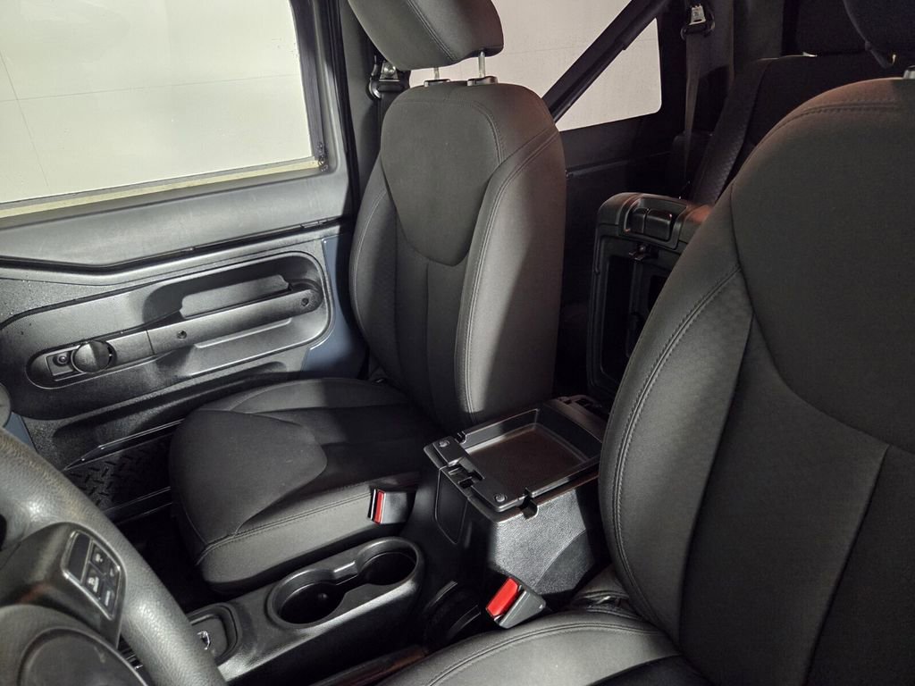 Used 2018 Jeep Wrangler Sport w/ Trailer Tow Group image 23