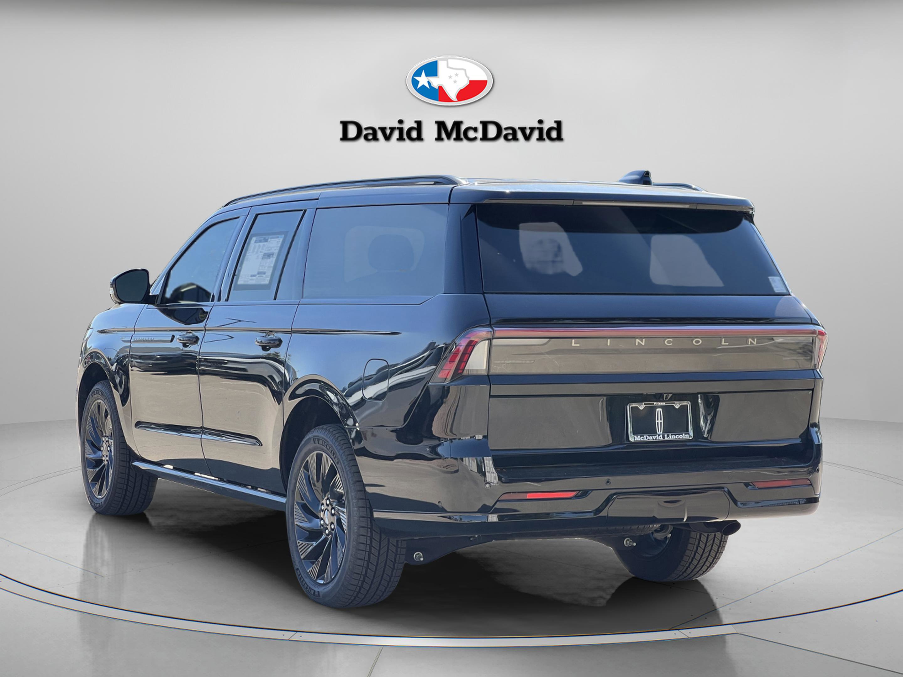 New 2025 Lincoln Navigator L Reserve w/ Jet Appearance Package image 5