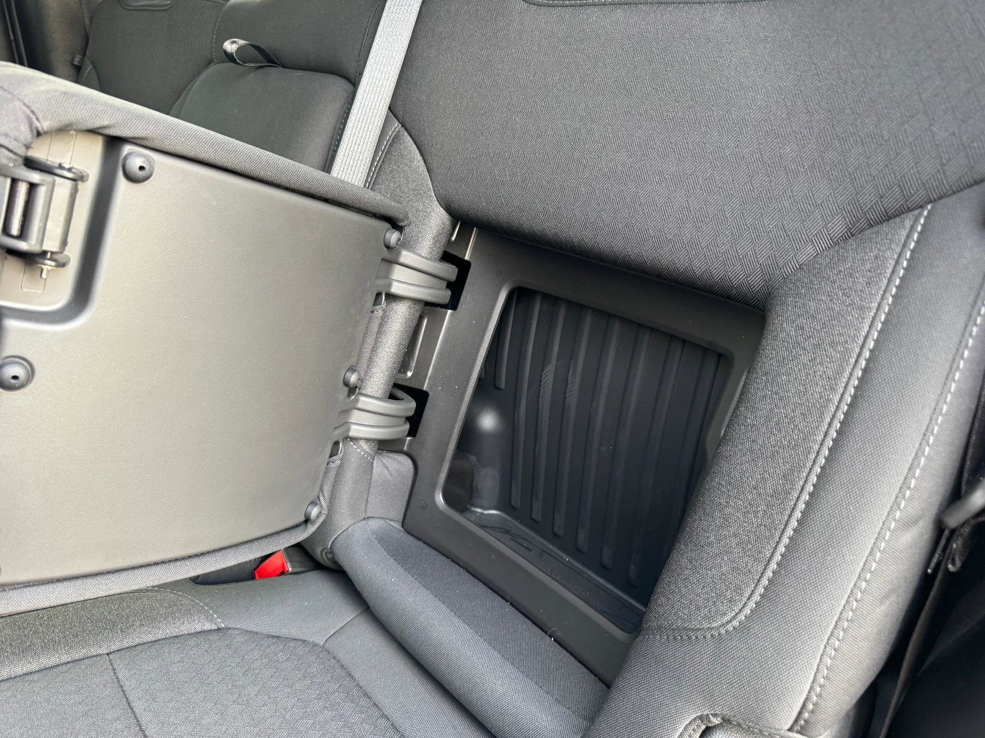 Used 2020 Chevrolet Silverado 1500 LT w/ All-Star Edition image 42