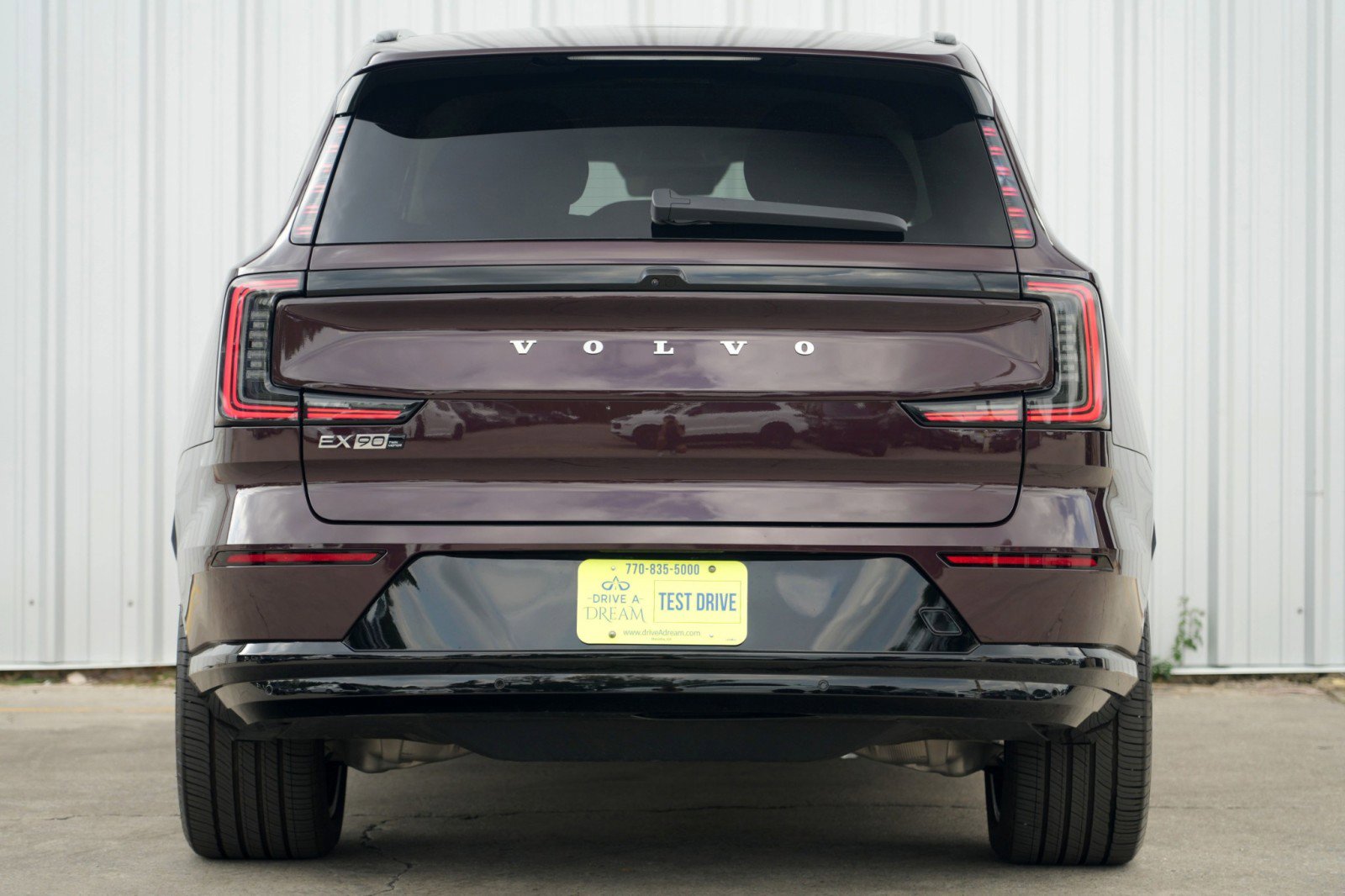 Used 2025 Volvo EX90 Ultra image 11