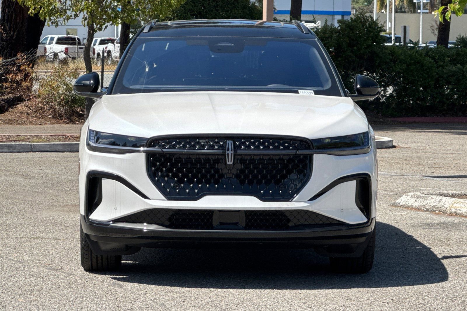 New 2026 Lincoln Nautilus Reserve image 3