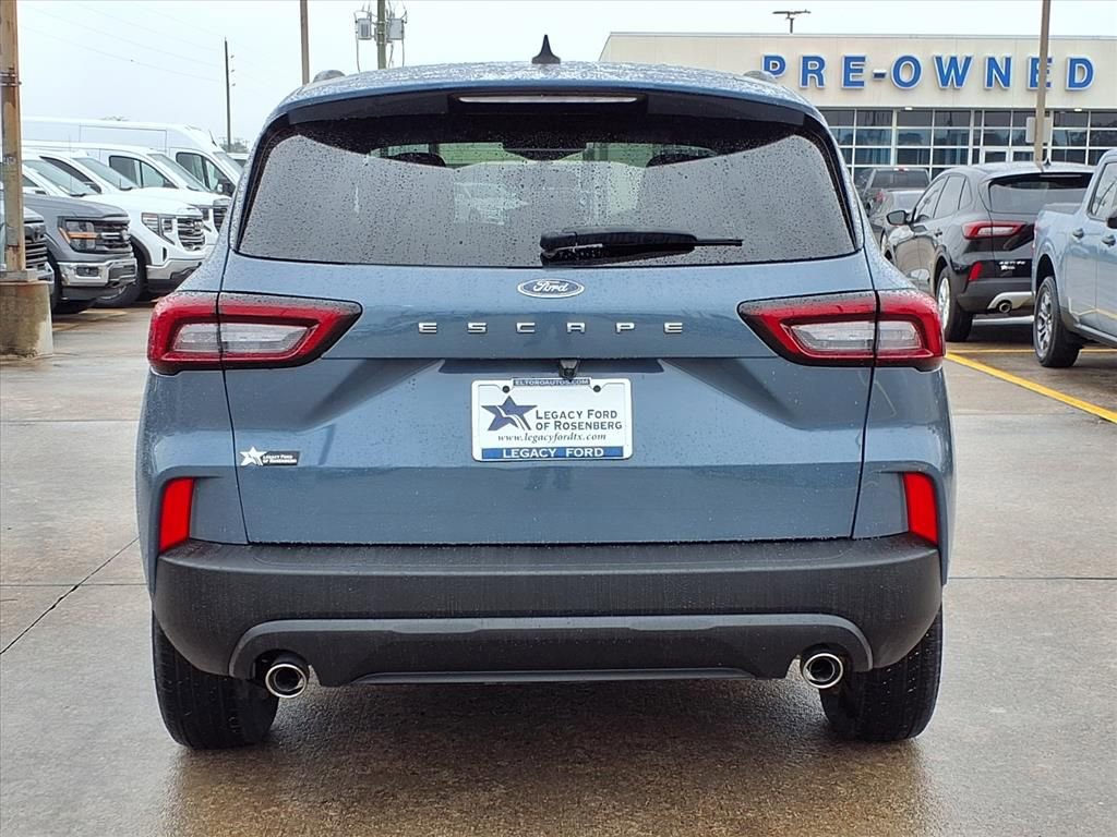 Used 2025 Ford Escape ST-Line FWD image 5