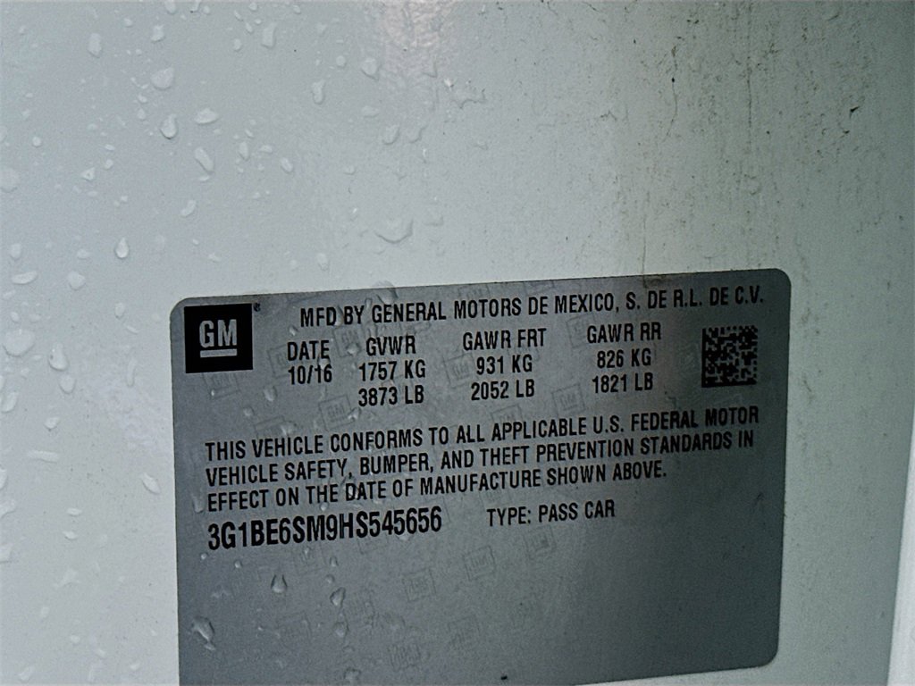 Used 2017 Chevrolet Cruze LT w/ Sun And Sound Package image 32