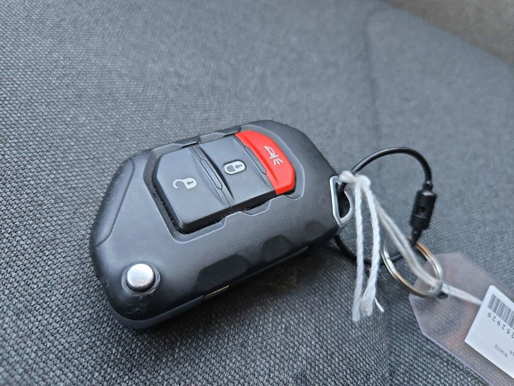 Used 2024 Jeep Wrangler Unlimited Rubicon image 33