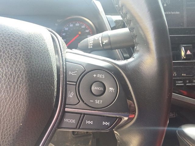 Used 2021 Toyota Camry XSE image 19