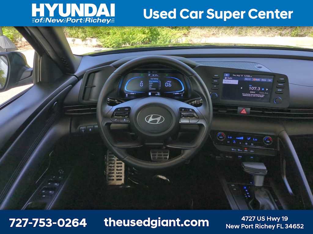 Certified 2025 Hyundai Elantra Sport FWD image 16