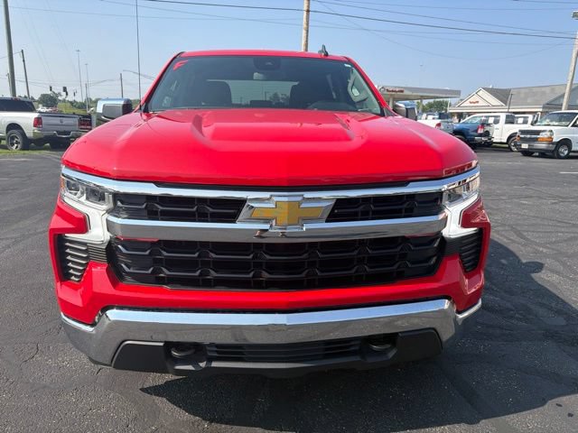 Used 2023 Chevrolet Silverado 1500 LT w/ Protection Package AWD/4WD image 2