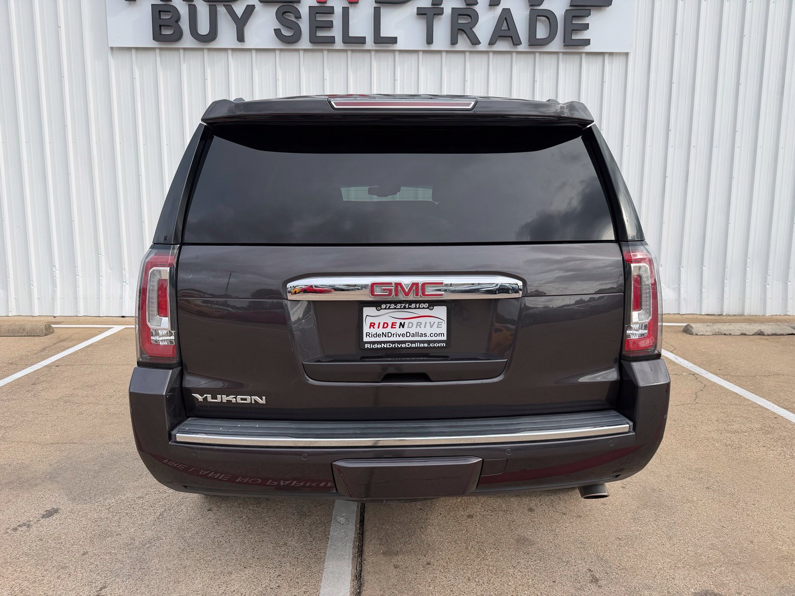 Used 2018 GMC Yukon Denali w/ Open Road Package RWD image 6