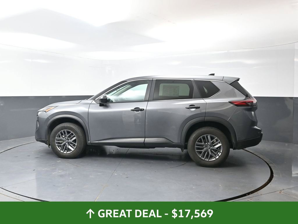 Used 2024 Nissan Rogue S FWD image 10