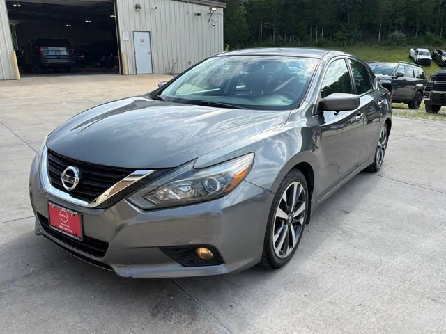 Used 2017 Nissan Altima 2.5 SR FWD image 7