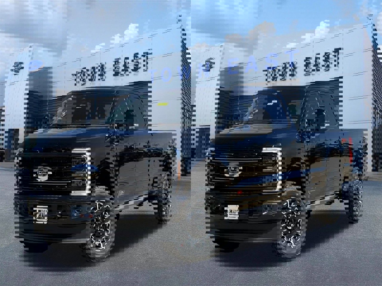 New 2026 Ford F350 4x4 Crew Cab Super Duty image 23