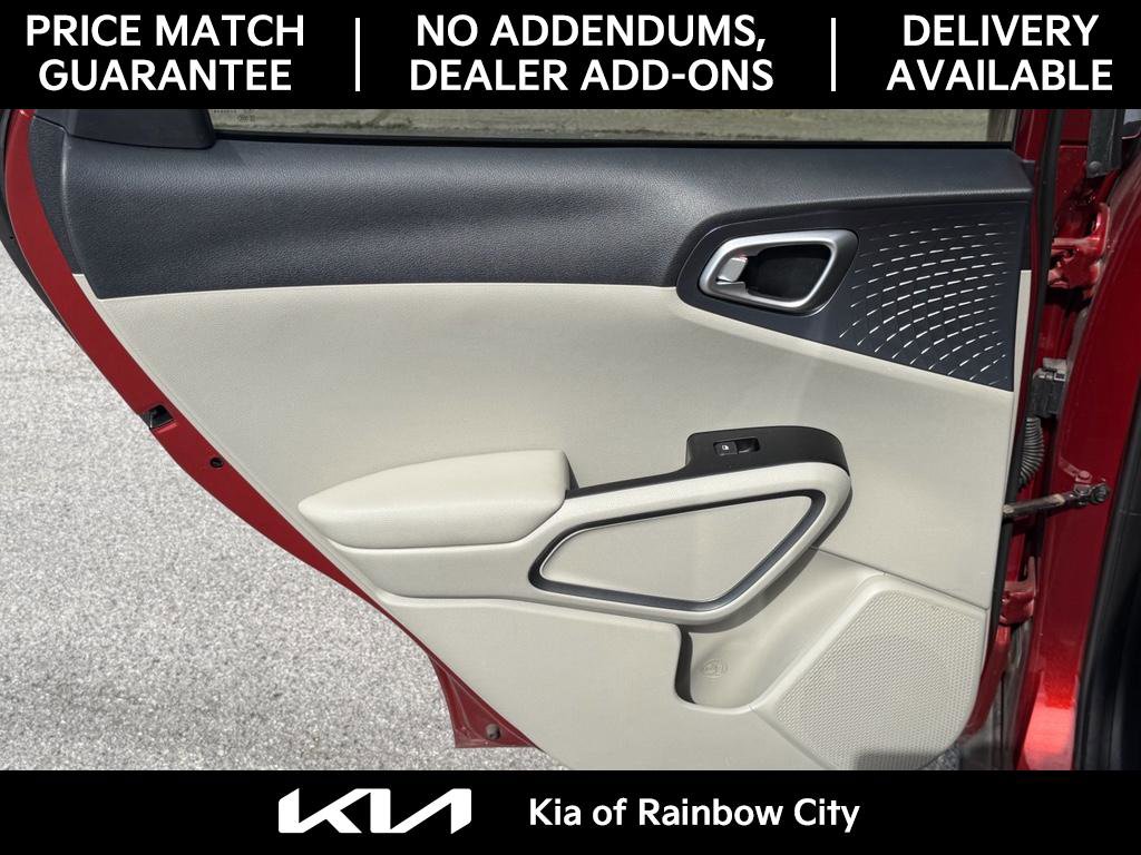 Used 2020 Kia Soul S image 16