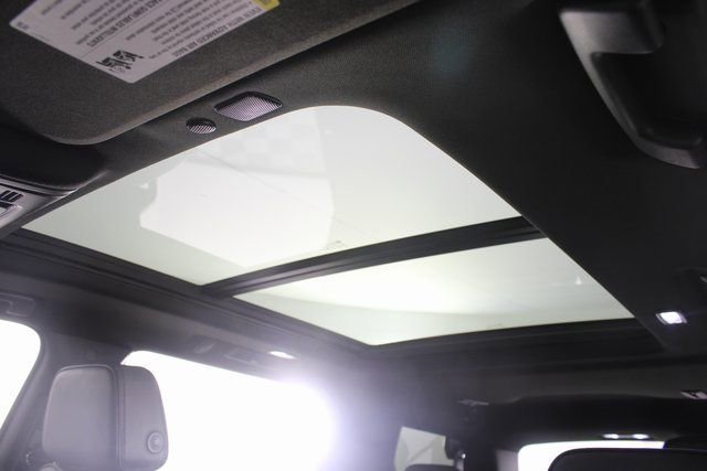 Used 2023 GMC Yukon Denali image 11