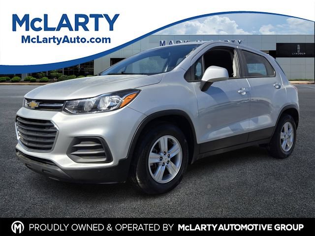 Used 2022 Chevrolet Trax LS w/ Tint and Cruise Package image 1