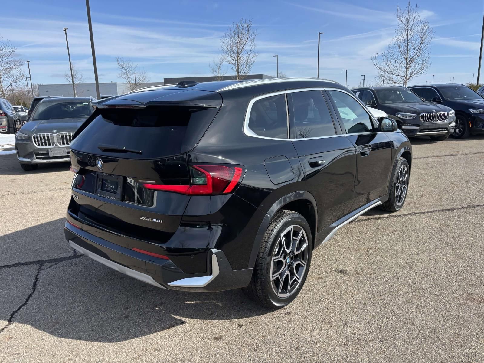 New 2026 BMW X1 xDrive28i w/ Technology Package AWD/4WD image 7