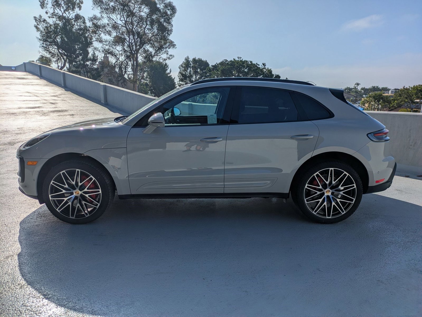 New 2025 Porsche Macan S image 2