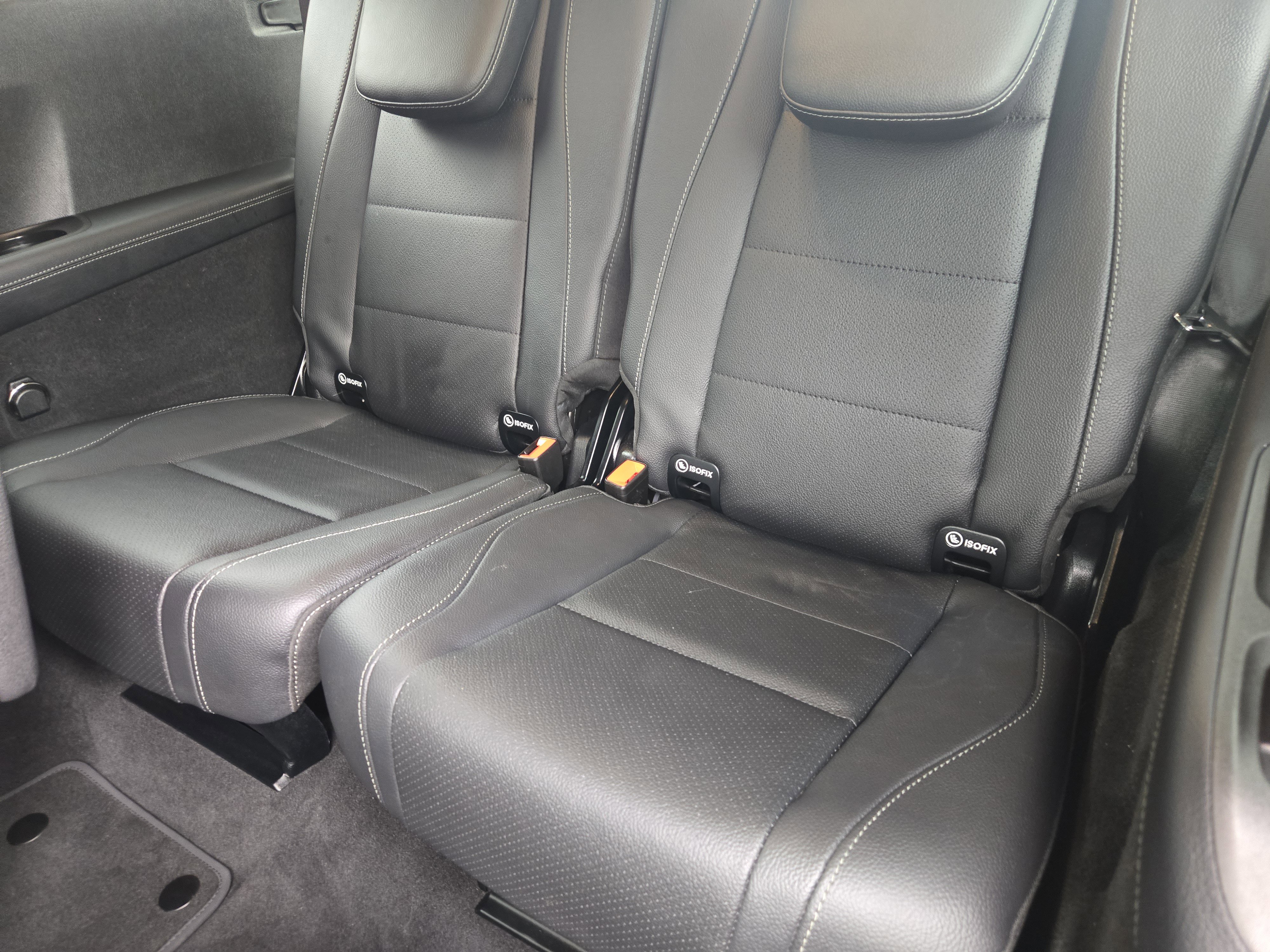 Used 2025 Mercedes-Benz GLS 450 4MATIC image 34