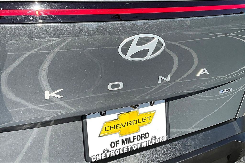 Used 2025 Hyundai Kona SEL image 24