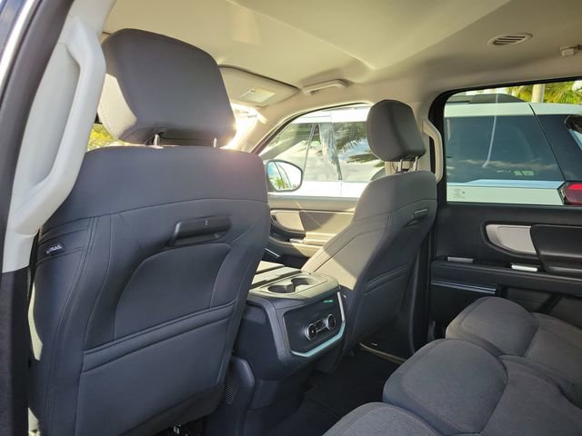 Used 2025 Ford Expedition Active image 10