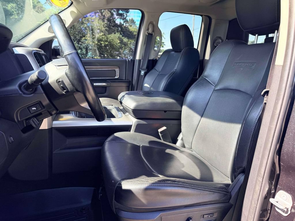 Used 2016 RAM 1500 Laramie AWD/4WD image 17