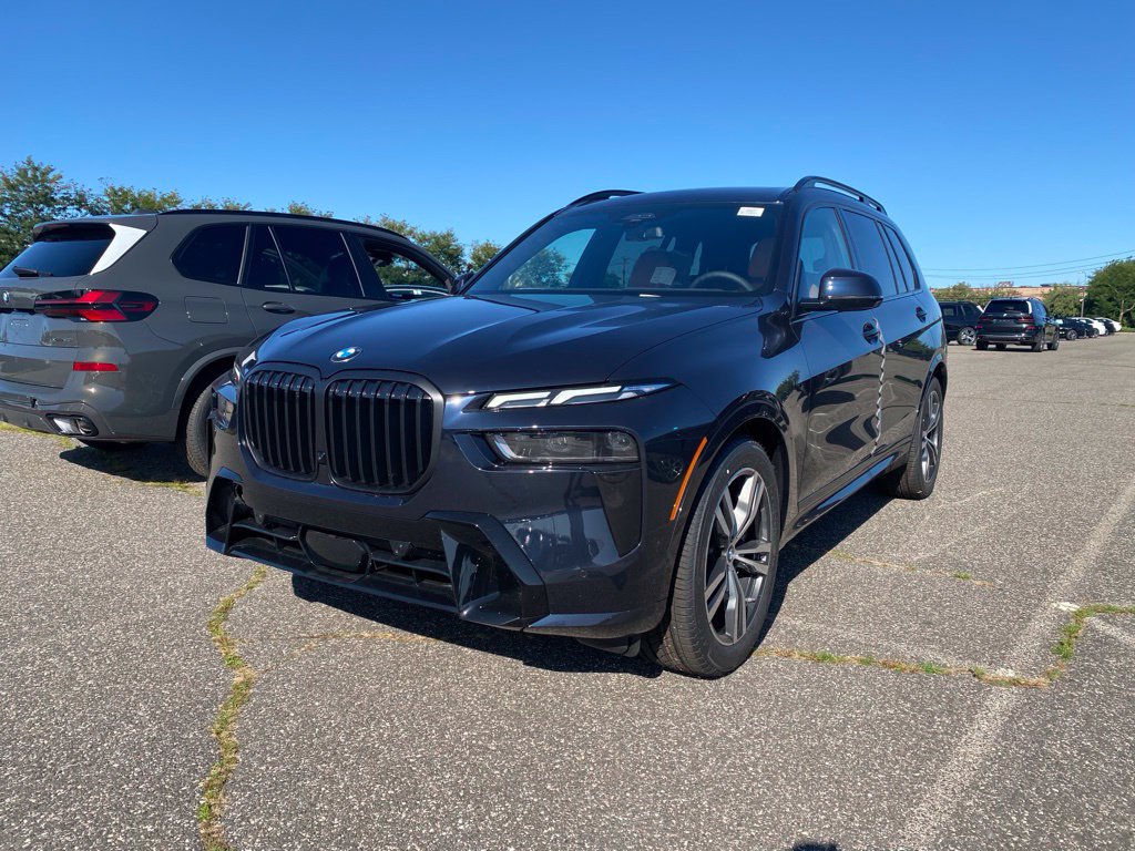 New 2027 BMW X7 xDrive40i w/ Executive Package AWD/4WD image 1