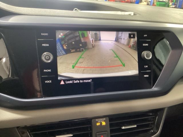 Certified 2023 Volkswagen Taos SE w/ Black Wheel Package image 14