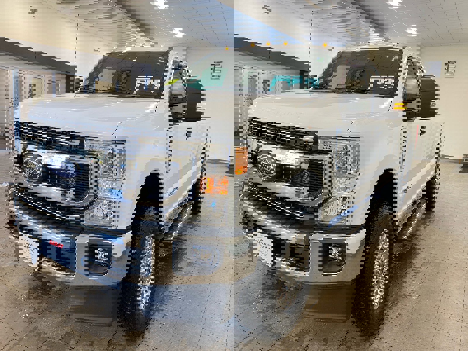 Used 2022 Ford F350 XLT w/ XLT Value Package image 4