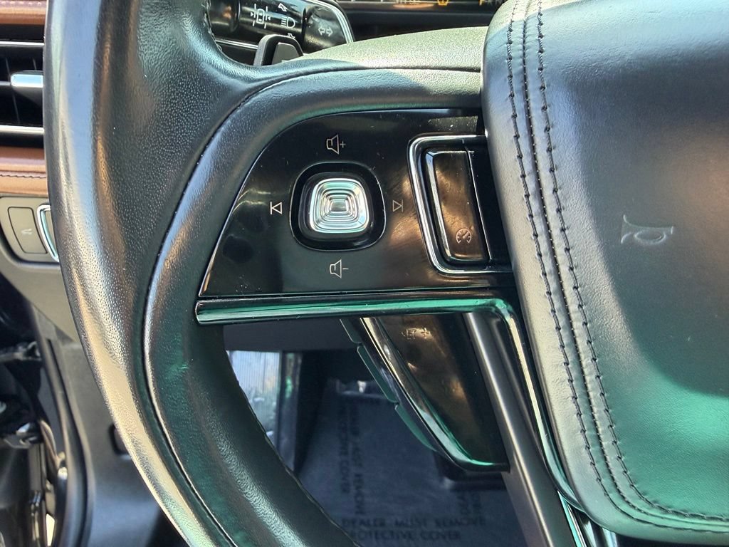 Used 2022 Lincoln Aviator Reserve AWD/4WD image 28