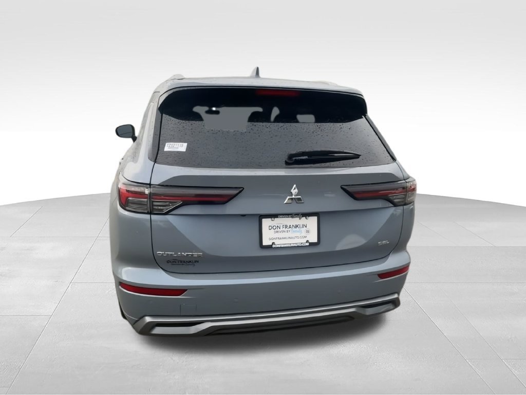 New 2026 Mitsubishi Outlander SEL FWD image 7