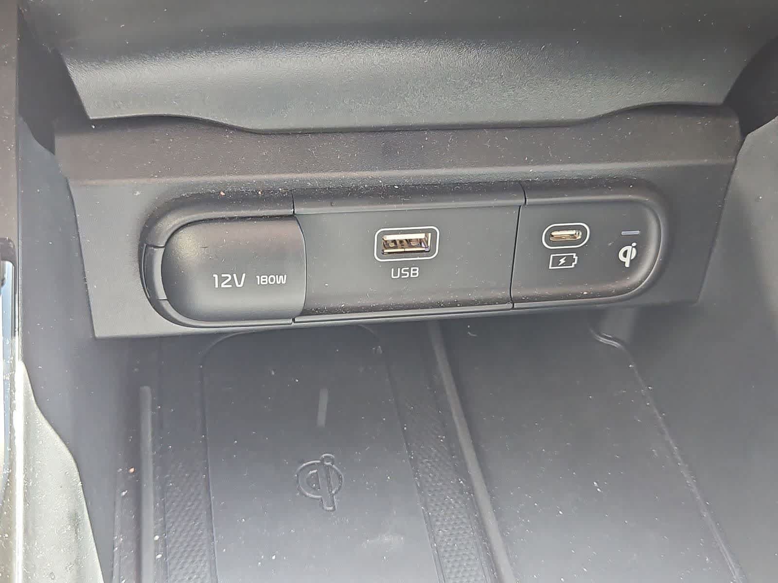Used 2024 Kia Telluride S FWD image 31