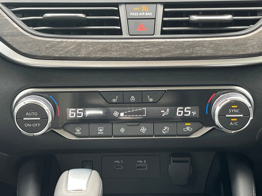New 2025 Nissan Altima 2.5 SL FWD image 29