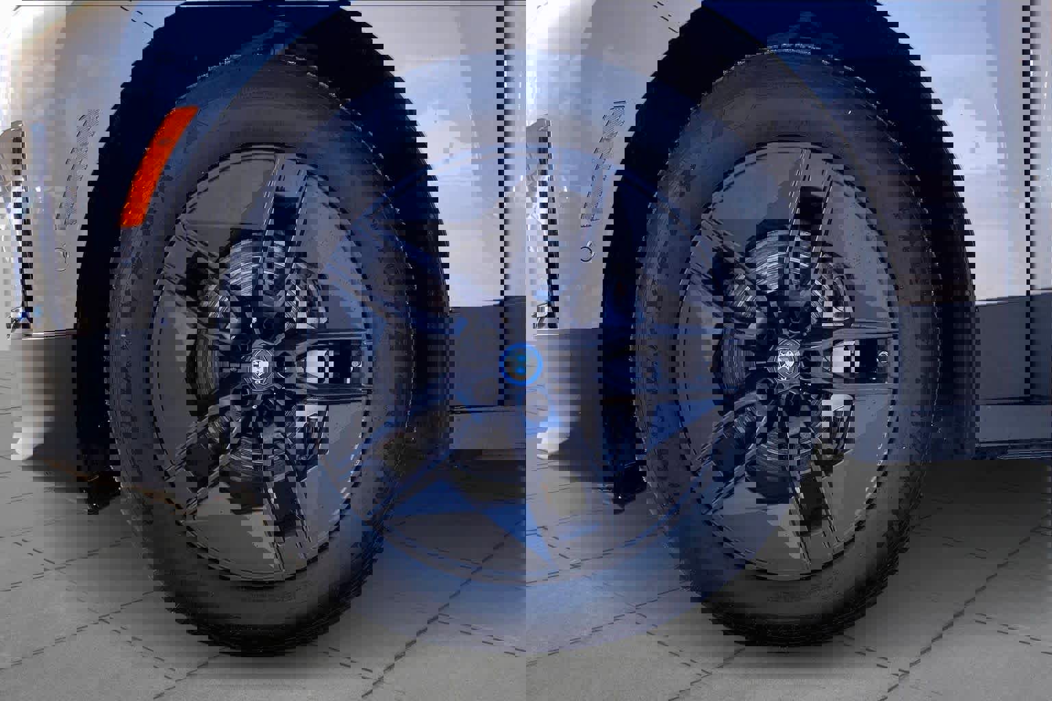 Certified 2023 BMW iX xDrive50 w/ Convenience Package AWD/4WD image 10