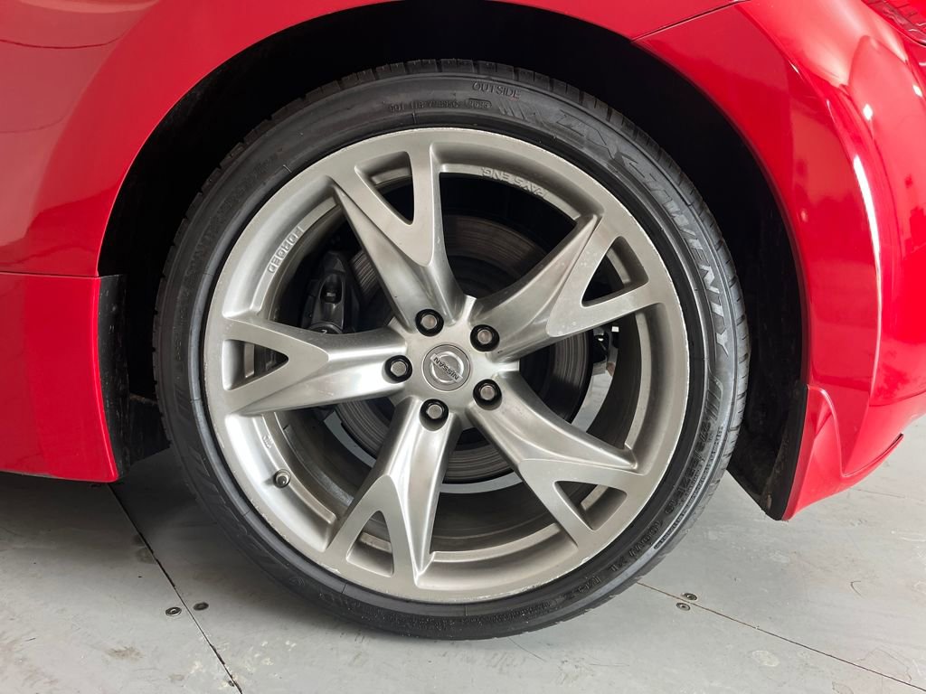 Used 2010 Nissan 370Z Touring w/ Sport Pkg image 15