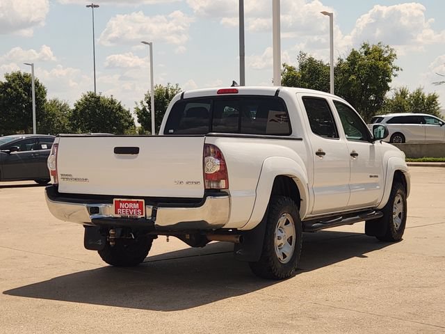 Used 2015 Toyota Tacoma 4x4 Double Cab w/ SR5 Package image 3